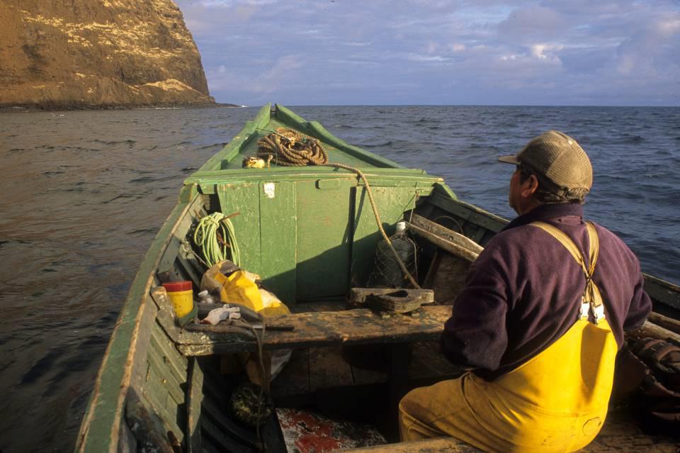 The artisanal fisheries of the Juan Fernández Islands define the community