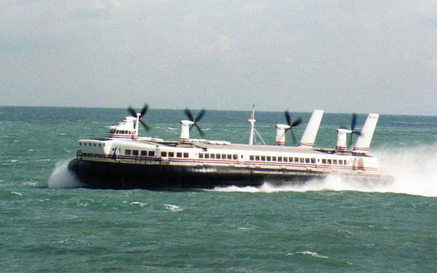 The total weight of the vessel is supported by the air cushion, sometimes referred to as aeropowered lift forces. Figure 6 A Hovercraft Passenger Ferry Many vesssels have combinations of support.