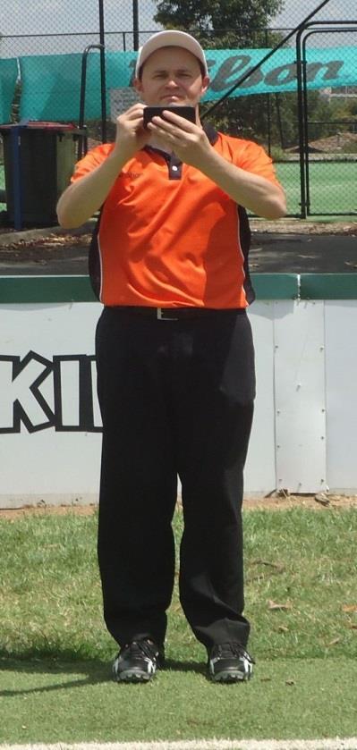 On all occasions when a goal umpire wishes to signal a score he or she must look to the field umpire for an all clear indication before signaling.