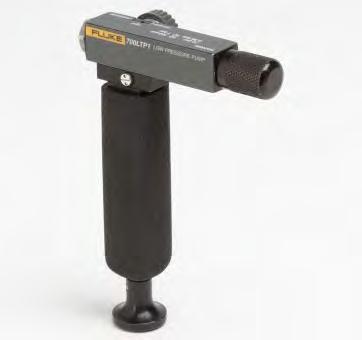 The Fluke 700PTP-1 has two pressure ports: 3/8-BSP (ISO228) female parallel thread fitting for the reference gauge or pressure module 1/8-BSP (ISO228) female parallel thread fitting for the unit