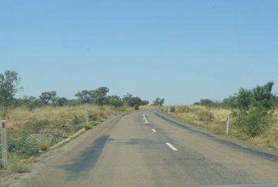 On approach to McKinlay (70km from Kynuna), the road is approximately 7.5m to 8m wide and is in good condition (except at floodways / culverts).