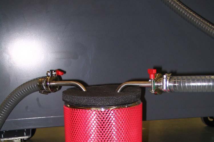 Connect vacuum hose from the dewar U-tube to