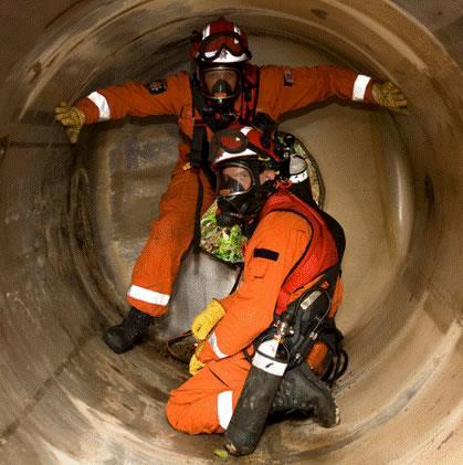 Some examples of confined spaces are: Storage tanks Enclosed drains Sewers Vats Duct work Open-topped chambers And there are many more, but