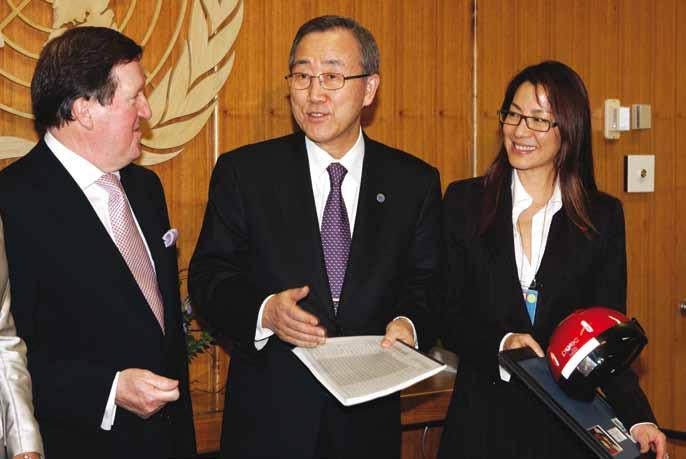 1 A Decade of Preparation and Progress Lord Robertson and Michelle Yeoh present the Make Roads Safe petition to Ban Ki-moon, March 2008 Recommendation Three Agreement on a UN Ministerial Conference