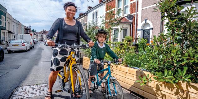Stories from our city What cycling means to people Zoe Banks Gross, mother and founder of Kidical Mass I love to ride my bicycle and I ve always been a confident commuter, but I stopped when I was