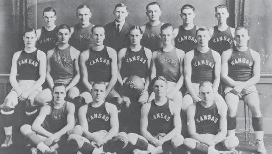 1922-23 National Champions Helms Foundation Awards KU its First National Title with Win Over Missouri Kansas 26, Missouri 16 February 21, 1922 Columbia, Mo. COLUMBIA, Mo.