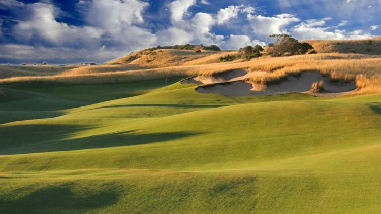 Thursday 26 th October 2017 Golf at St Andrews Beach Golf Club with shared motorised carts Metres from the thundering surf of Gunnamatta Beach, St Andrews Beach Golf Course originally opened as an