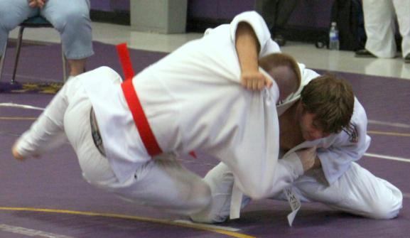 sambo, wrestling and other grappling sports). If there is a spread in the score of at least 12 points (12-0, 14-2, 17-5, etc.) the match is ended and awarded to the judoka with the most points.