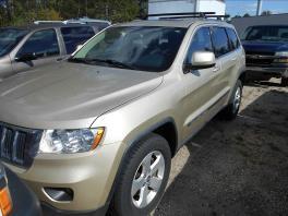 #9 2012 Jeep Grand Cherokee White Gold Clear