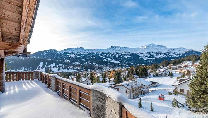 Unsurprisingly, people are initially drawn to Aspen during the winter due to the unbelievable snow. Very low metres. During the last ski season, they experienced nearly 817 cm of snowfall.