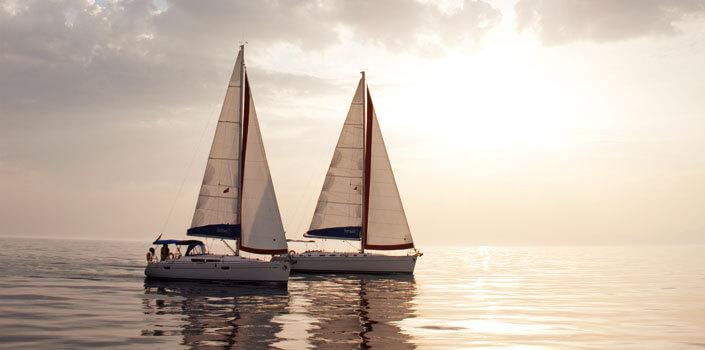The Bay of Naples Charter a sailboat or catamaran in the Bay of Naples Yacht charters in the Bay of Naples typically focuses on the Amalfi coast and the lovely islands in the picturesque Neapolitan