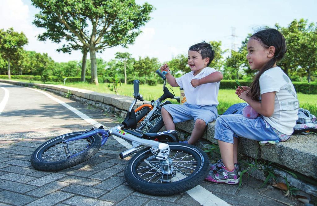CHOOSING THE RIGHT BIKE The following chart will help you find the right products that fit your child.