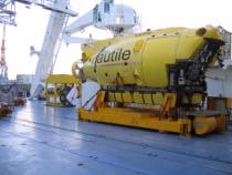 The Nautile is an autonomous manned submarine which can accommodate 3 people (pilot, co-pilot and scientist) and is capable of diving to depths of up to 6,000m.