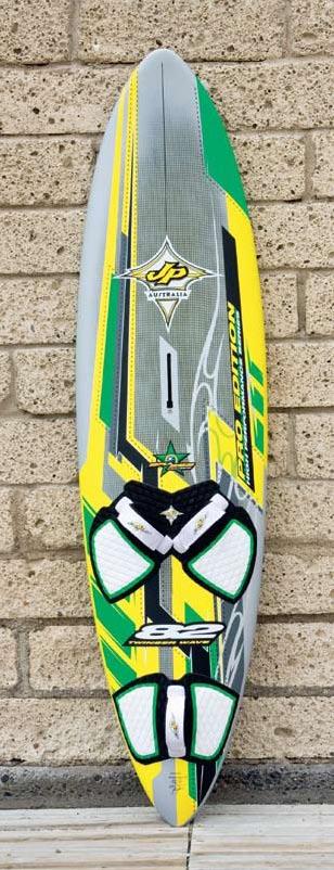 57cm JP Twinser wave 82 Pro PrO edition: 1399 Fws: 1299 Marketed once again as Kauli s Twinsers, these boards are said to allow every rider to carve more radical turns on any wave from average