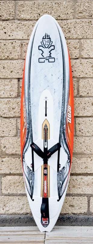 58.5cm starboard Quad 81 wood CarBon 1299 Starboard are the first to bring a four-fin set-up back to the windsurfing market with the introduction of their Quad.