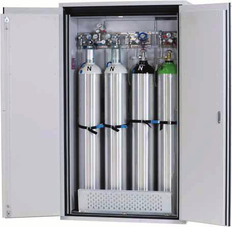 140 Fire resistant gas cylinder cabinet with standard interior equipment (cylinders and