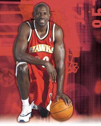 #00 TONY DELK PLAYERS COLLEGIATE CAREER: Led the Wildcats to the 1996 NCAA Championship as a senior, the school's first national title in 18 years Was named MVP of the Final Four and the Midwest
