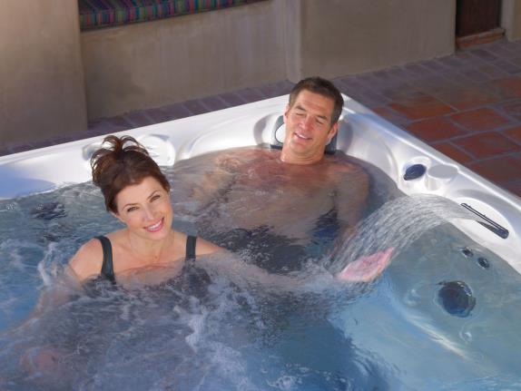 Important Information to Have Before Shopping Once you ve made the decision to invest in a hot tub, it s time to start browsing, right?
