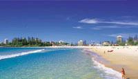 Kirra Beach Excellent conditions for experienced surfers Extensive sand stretch Gentle swimming conditions at