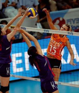 In the first set we needed to study Holland, said middle blocker Barazza. It was important to win this match in order to have more points for the Grand Prix.