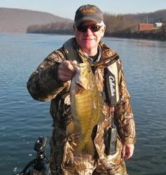 pounder. Probably my last trip of the year but it was very good fall for walleyes. (See photo) Filed 12/15: I fished the Allegheny River with Ken Dudash (Pittsburgh) on two separate days last week.