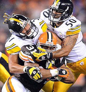 Steelers take early division advantage http://www.post-gazette.com/pg/08259/912339-66.