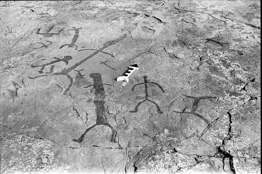 Figures 21 and 22 illustrate En Toto Pecked tradition forms and their location at Jeffers Petroglyphs Figure 21.