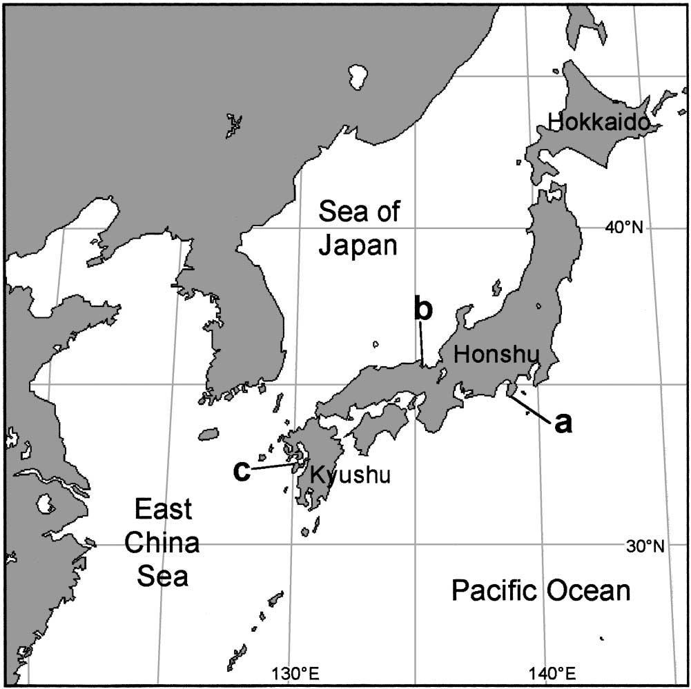 1172 T. Misaka and M. Sato Fig. 1. Map showing location of collection sites in Japan. a: Oura Bay, Shimoda, and off Yumigahama Beach, Minami-izu, Izu Peninsula. b: Off Yura Beach, Miyazu.