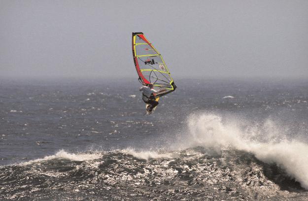 PHOTO: SIMON CROWTHER Next month we look at going higher Reality Loop For this section I will hand you over to Kevin Crilly (3rd from left in pic), committed windsurfer and hard-working, dedicated