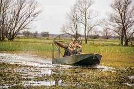 THE SHOOTING While Argentina is best known for its dove hunting destinations, we strive to produce a duck hunting experience equal in quality.