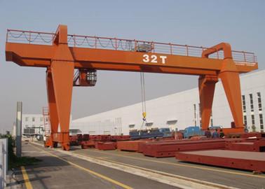 LICENCE TO OPERATE A BRIDGE OR GANTRY CRANE TLILIC3001A This course is designed to ensure that participants have the skills and knowledge required to operate a bridge or gantry crane with either a