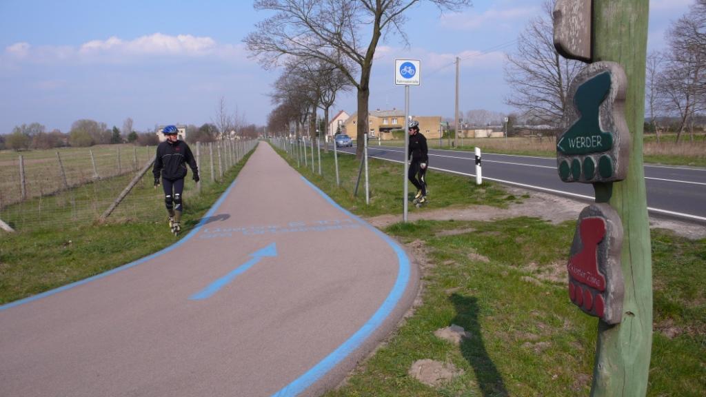Leisure route for inliners and cyclists