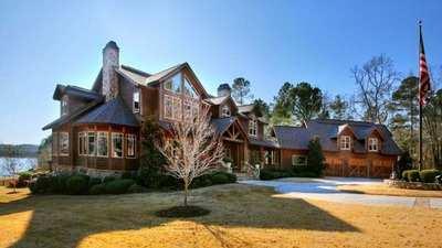 residences in upscale Augusta communities and