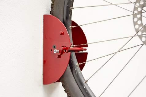 Easy and practical: Simple use, ideal for all types and models of bicycles.