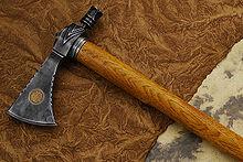 A pipe tomahawk dating to the early 19th century Early iterations of the tomahawk had heads made of stone, and eventually, iron and brass were also used.