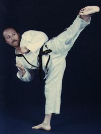 Grand Master Young Sun Lim Background and Experience Born in O-San, Korean. Began martial arts in 1957 in Korea.