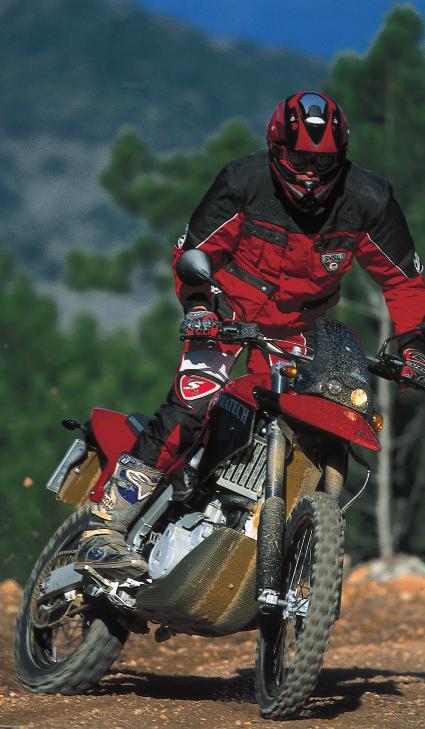 138 Enduro SuperMoto The TOURATECH TB 652 ORYX is a lightweight construction motorcycle based on the BMW F650GS.