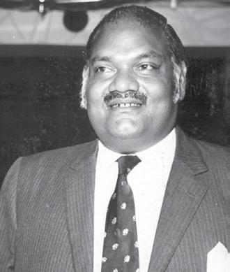 A year later, India and Pakistan bid successfully to host the next edition of the tournament, in 1987. Mr. Salve was Chairman of the 1987 World Cup Organising Committee.