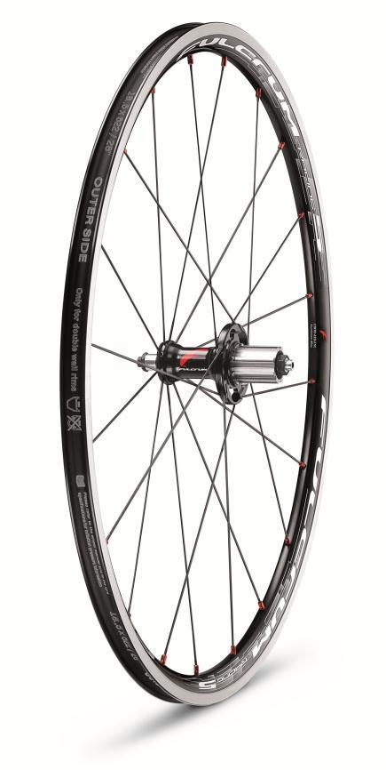 2015 New range preview RACING 5 LG 17C RIM Rim, red nipples, front and rear hub Racing 5 LG is the natural evolution of this extremely popular wheelset, well known as an