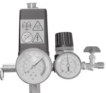 OPERATING INSTRUCTIONS 5 The illustration below shows the pressure regulator locked at 6 bar.