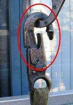 keeper latch locks properly.