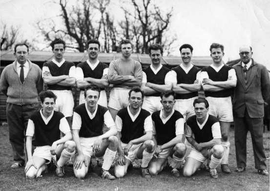 In 1960-61 Bill finally left Ingleboro and with his friend Ken Moscrop began playing for Williamsons in Division II of the North Lancs League where he also worked.