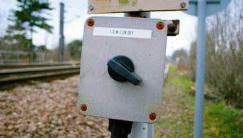 53 4. Equipment Warning and lookout warning In an Equipment Warning and lookout warning Safe System of Work you will be warned when a train is coming.