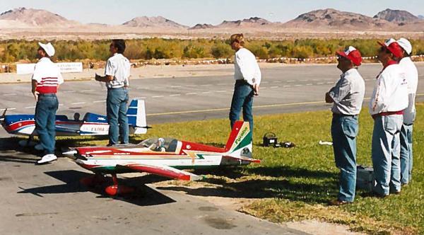 Quique and his team wait to fly at the 1994 Tournament of