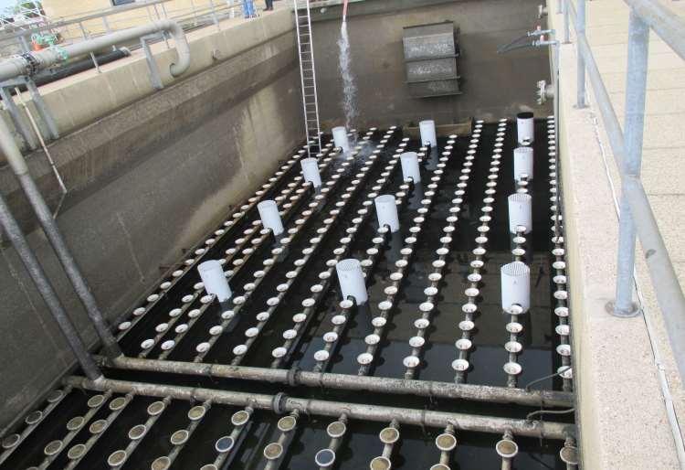 BioP Mixing Demonstration Study @ MMSD South Shore Wastewater Treatment Facility Twelve (12) Star Burst Mixers were installed over existing Sanitaire diffusers on June 14, 2015.