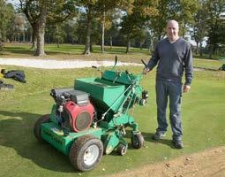 Five years ago Ian decided to invest in a Graden Swing Wing and a Contour Sand Injector (CSI).