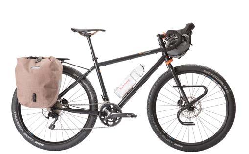 Front- and rear rack with high luggage center of gravity for