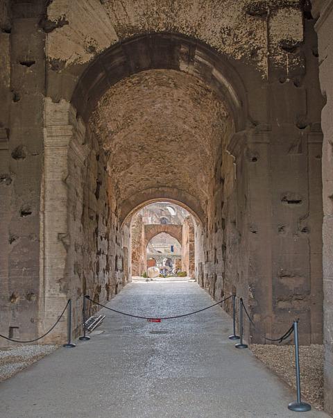 There are walkways and hallways all over the Colosseum. It is a good idea to stay close to your group! Bengt Nyman See the rope?