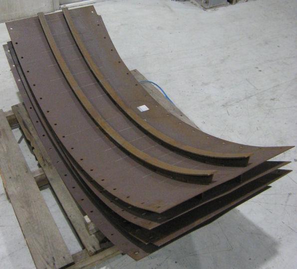 DSTO-TN-1090 aluminium plate has a thickness of 5 millimetres and the stiffeners divide the plate into thirds along its axis (Figs. 5 & 6). Figure 5. Section of stiffened model hull plate.