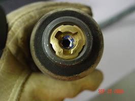 5.5.3.2.2 Before fitting a replacement cartridge ensure that its actual mass is equal to the actual mass marked on the cartridge sticker (see 5.5.3.3), subject to a tolerance determined by the original manufacturer.